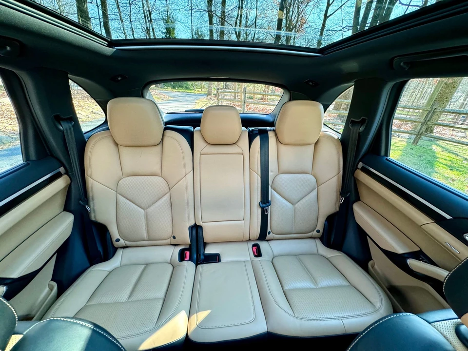 2015 Porsche 958 Cayenne Diesel - Image 30 of 31