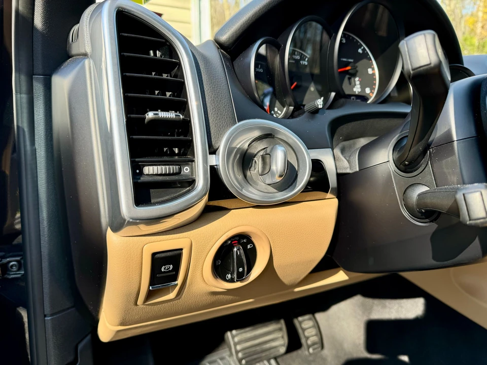 2015 Porsche 958 Cayenne Diesel - Image 20 of 31