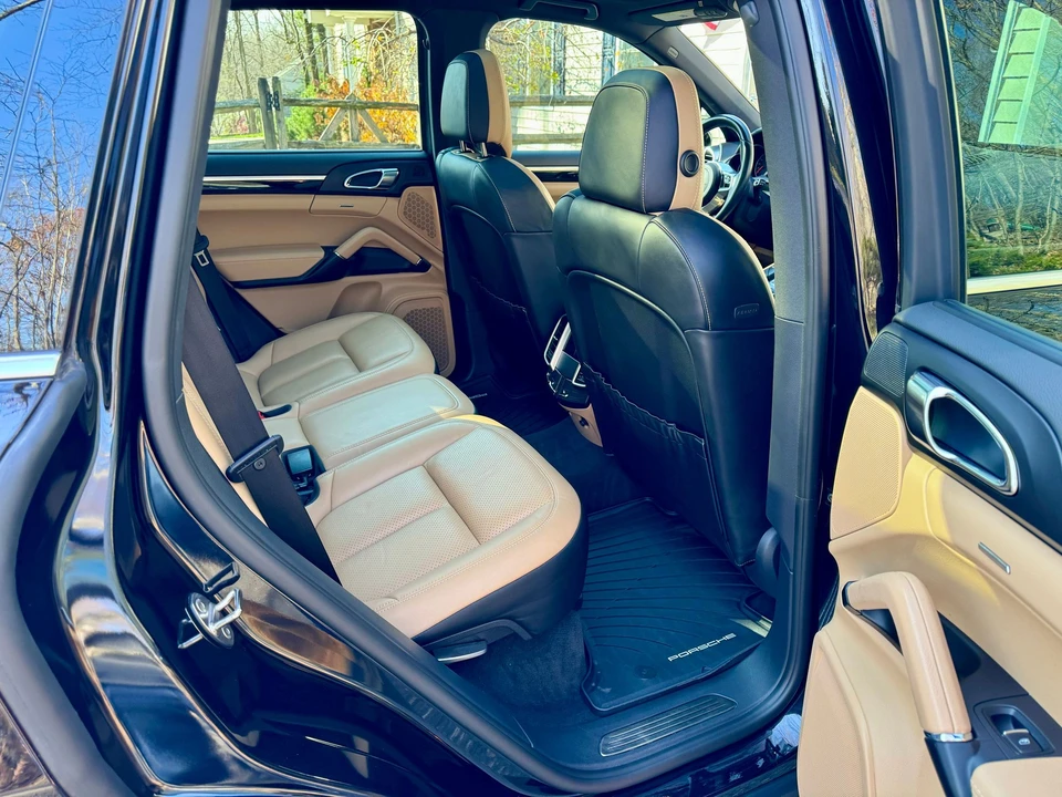 2015 Porsche 958 Cayenne Diesel - Image 31 of 31