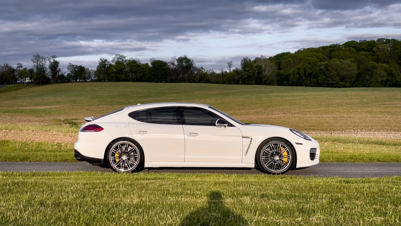2015 Porsche 970 Panamera Turbo - Image 10 of 24