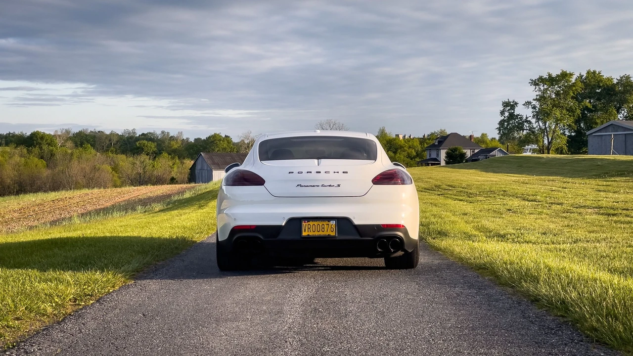 2015 Porsche 970 Panamera Turbo - Image 13 of 23