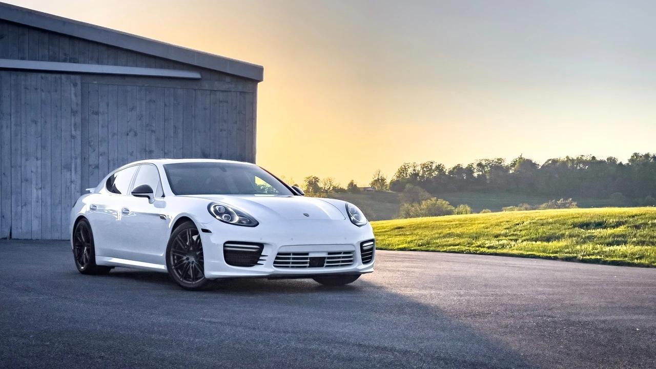 2015 Porsche 970 Panamera Turbo - Image 2 of 23
