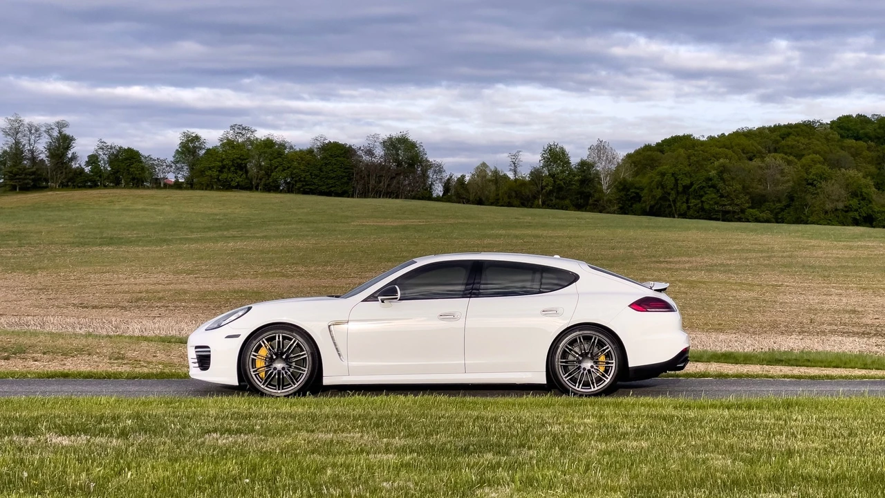 2015 Porsche 970 Panamera Turbo - Image 6 of 23