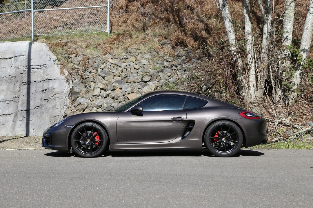 2015 Porsche 981 Cayman GTS - Image 6 of 31