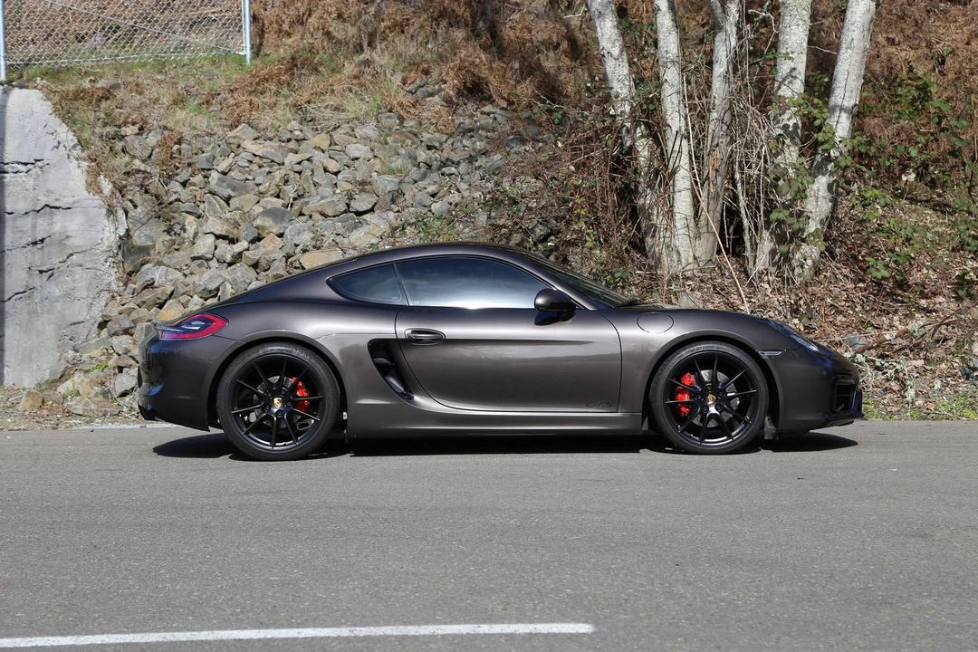2015 Porsche 981 Cayman GTS - Image 10 of 31