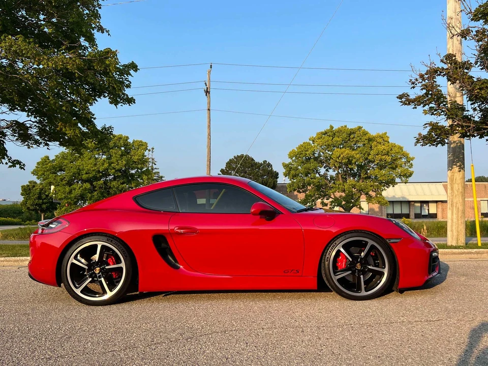 2015 Porsche 981 Cayman GTS - Image 8 of 31