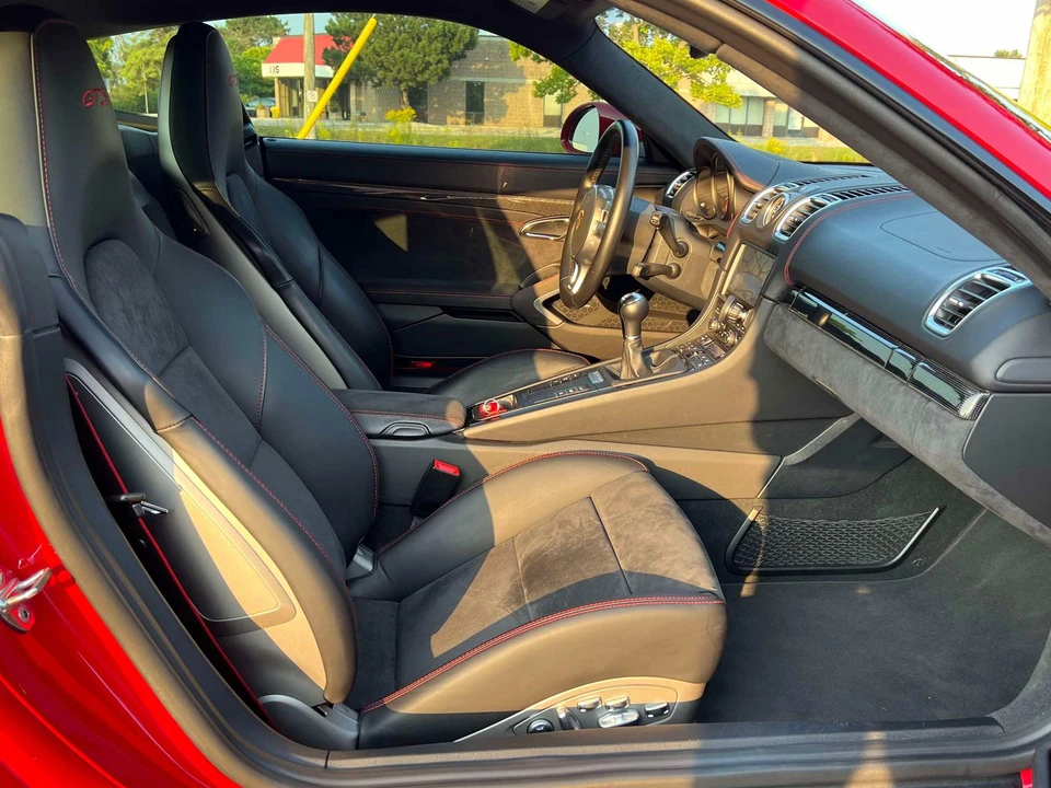 2015 Porsche 981 Cayman GTS - Image 12 of 31