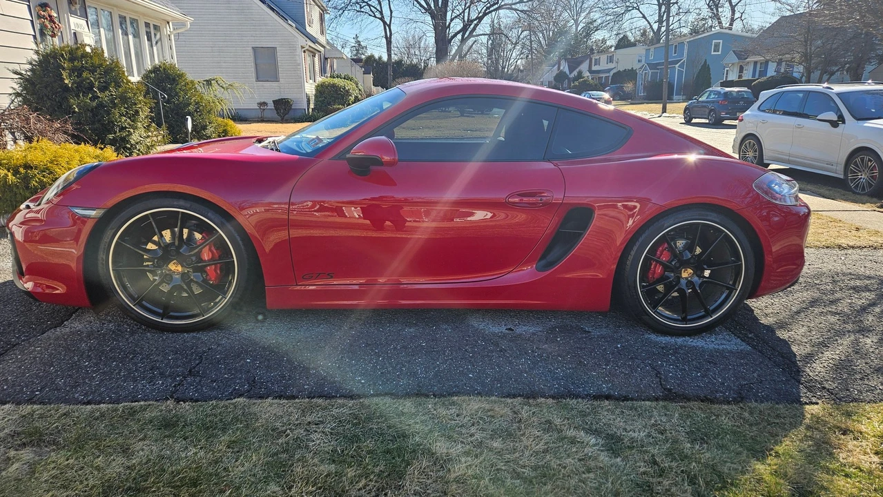 2015 Porsche 981 Cayman GTS - Image 3 of 31