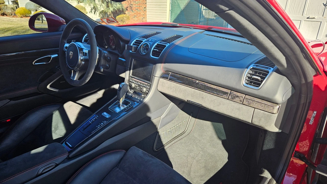 2015 Porsche 981 Cayman GTS - Image 15 of 31