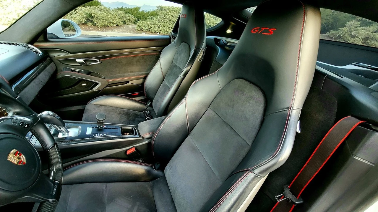 2015 Porsche 981 Cayman GTS - Image 3 of 16