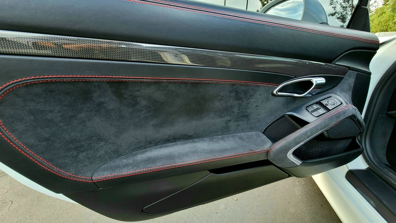 2015 Porsche 981 Cayman GTS - Image 2 of 16