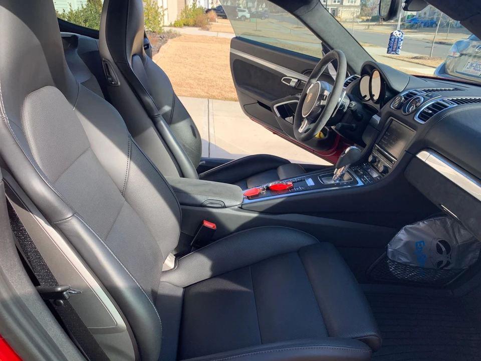 Porsche 981 Cayman GTS - Image 18 of 27