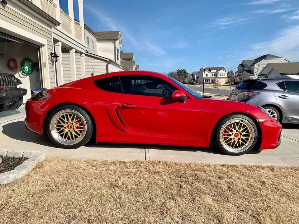 Porsche 981 Cayman GTS - Image 2 of 27
