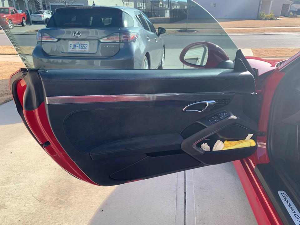 Porsche 981 Cayman GTS - Image 15 of 27