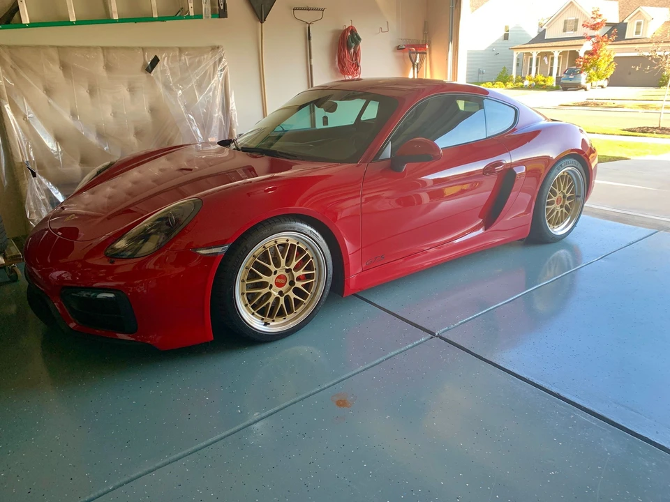 Porsche 981 Cayman GTS - Image 24 of 27