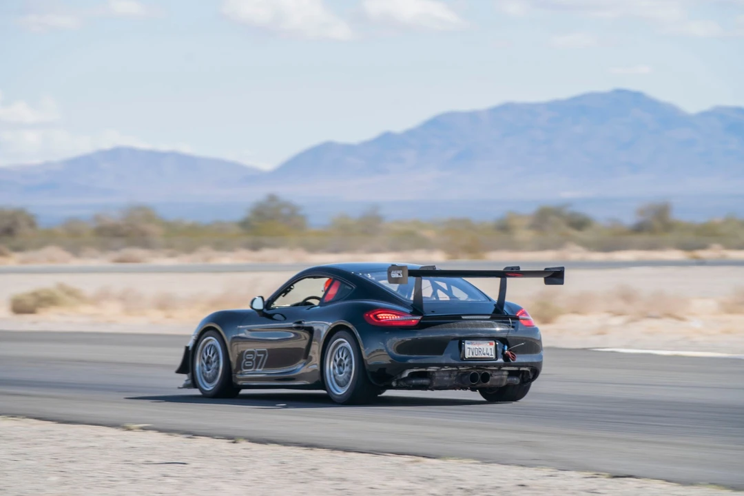 2015 Porsche 981 Cayman S - Image 9 of 27