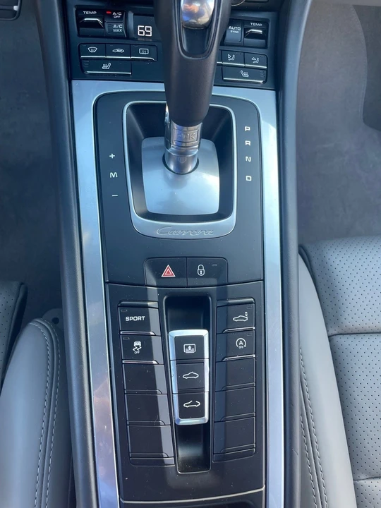 2015 Porsche 991 Carrera - Image 4 of 25
