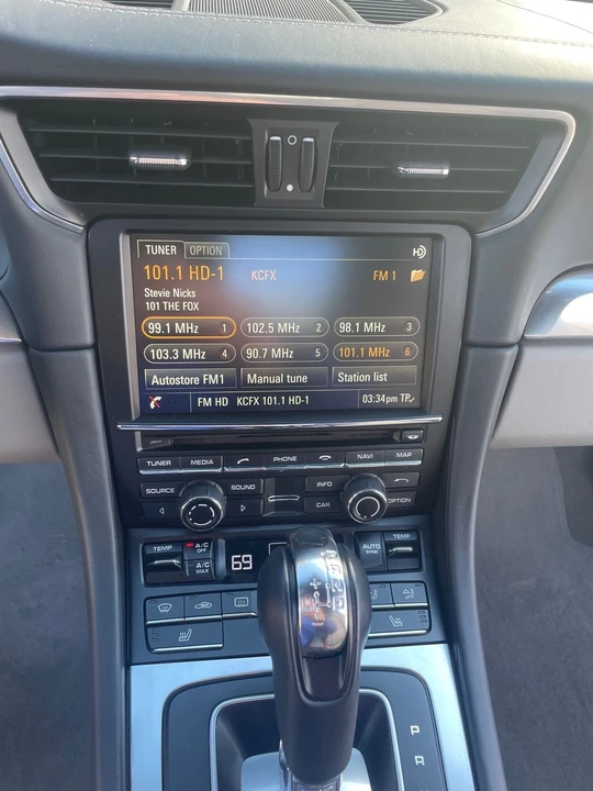 2015 Porsche 991 Carrera - Image 21 of 25