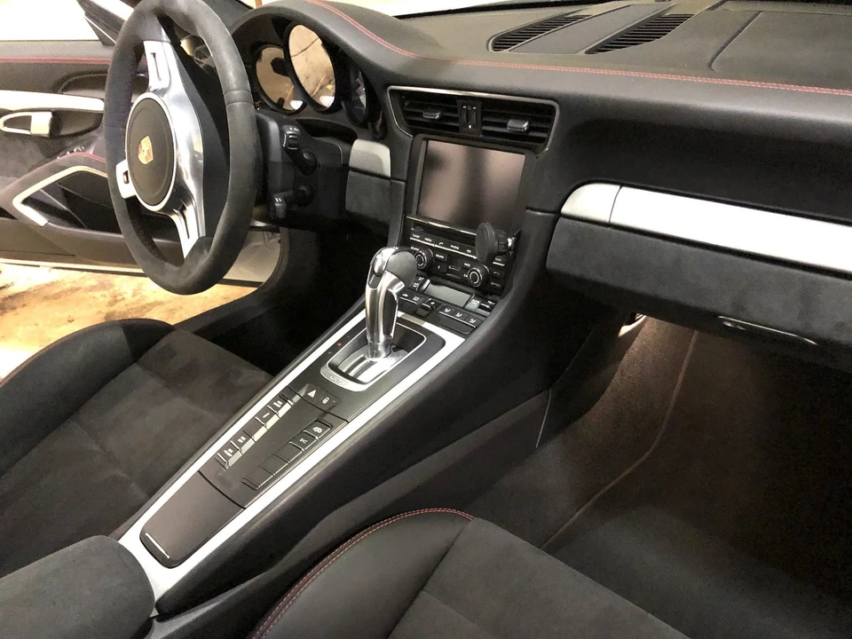2015 Porsche 991 GT3 - Image 9 of 12