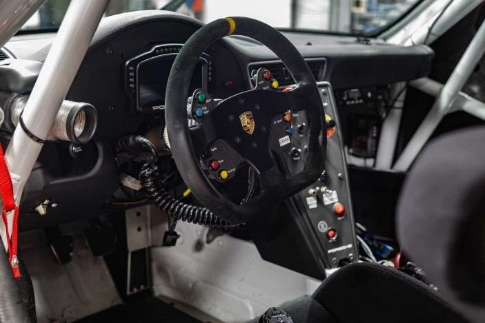 2015 Porsche 991 GT3 - Image 2 of 3