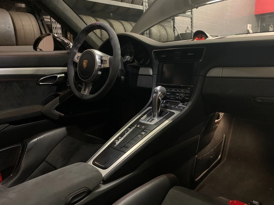 2015 Porsche 991 GT3 - Image 3 of 6