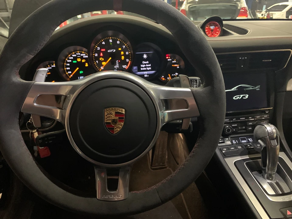 2015 Porsche 991 GT3 - Image 4 of 6