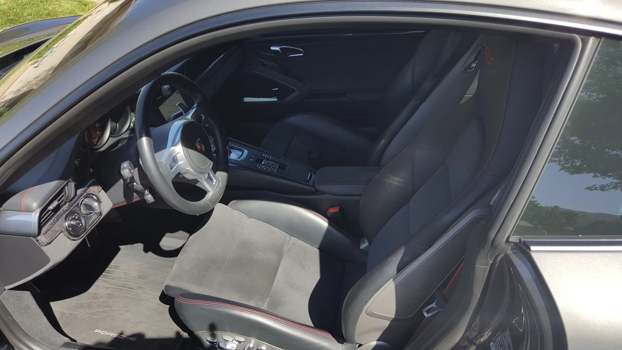 2015 Porsche 991 Carrera GTS - Image 16 of 30