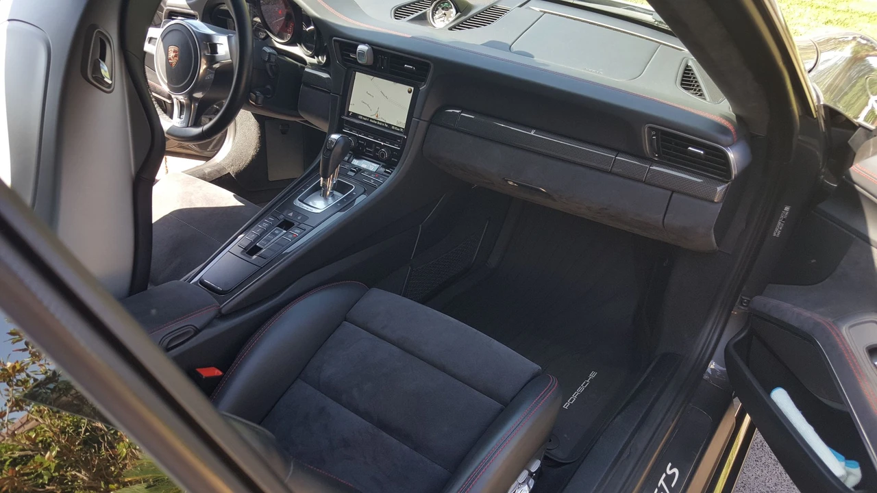 2015 Porsche 991 Carrera GTS - Image 20 of 30