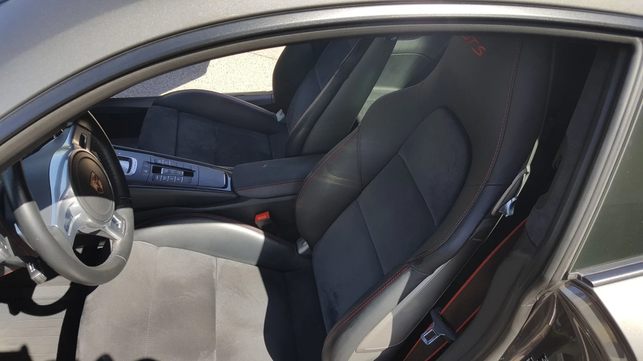 2015 Porsche 991 Carrera GTS - Image 26 of 30