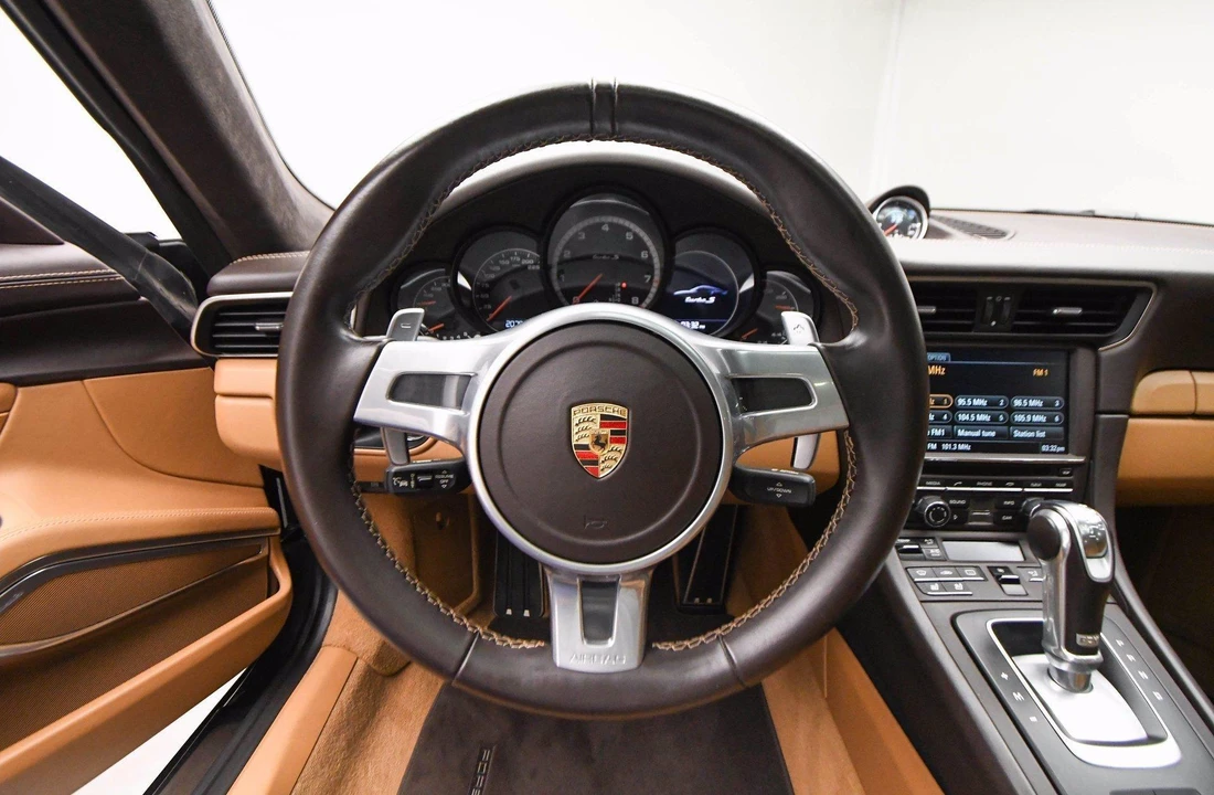 2015 Porsche 991 Turbo S - Image 8 of 11