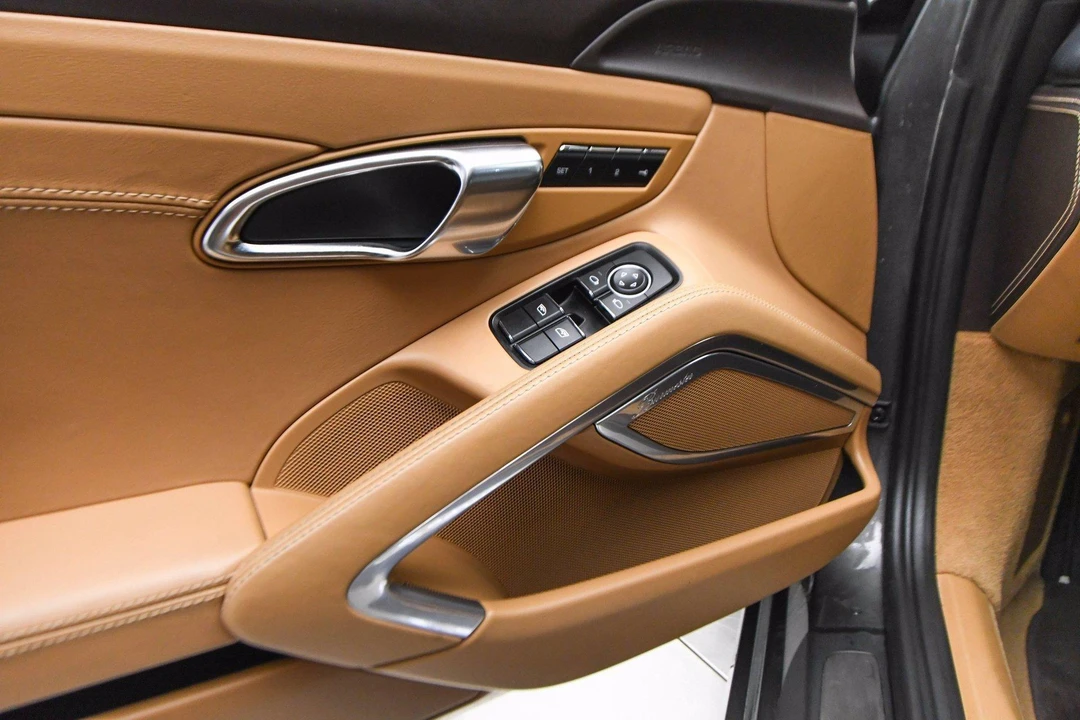 2015 Porsche 991 Turbo S - Image 10 of 11