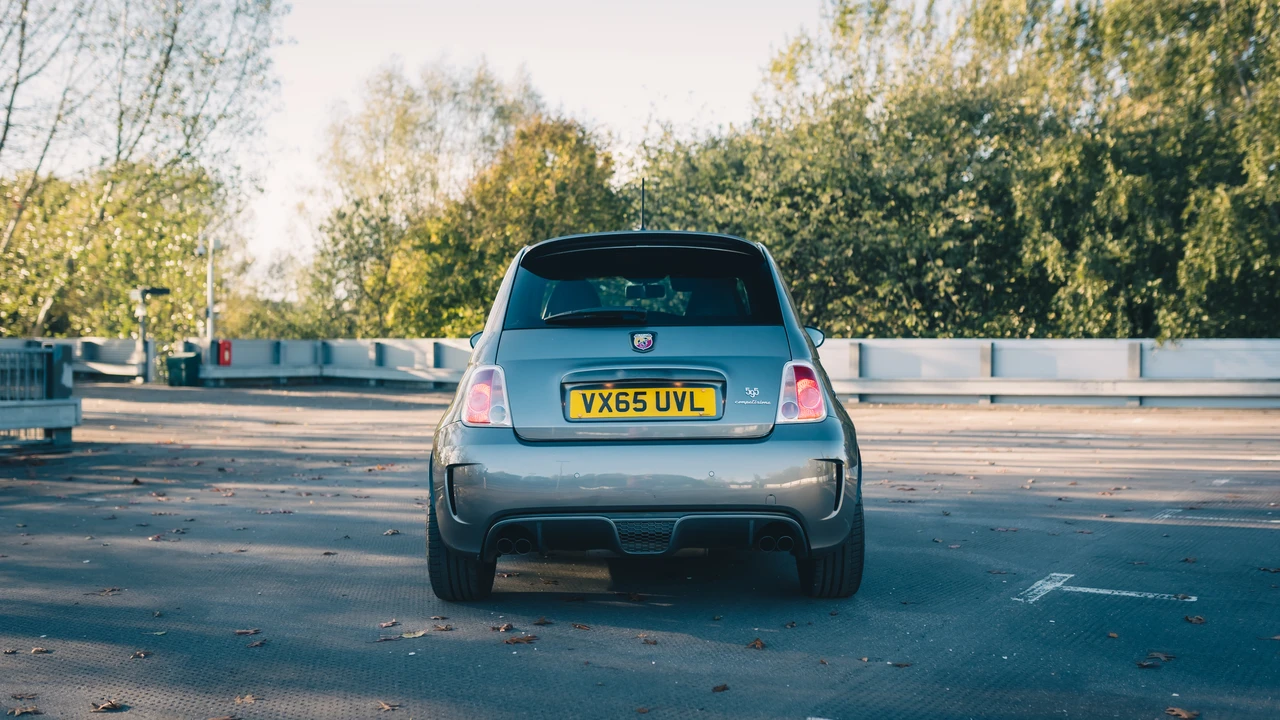 2015 Fiat Abarth 500 - Image 7 of 31