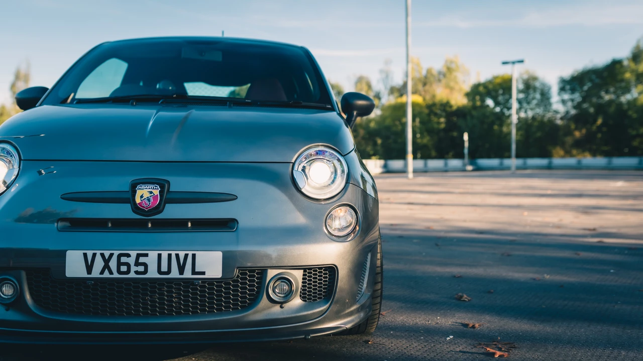 2015 Fiat Abarth 500 - Image 13 of 31