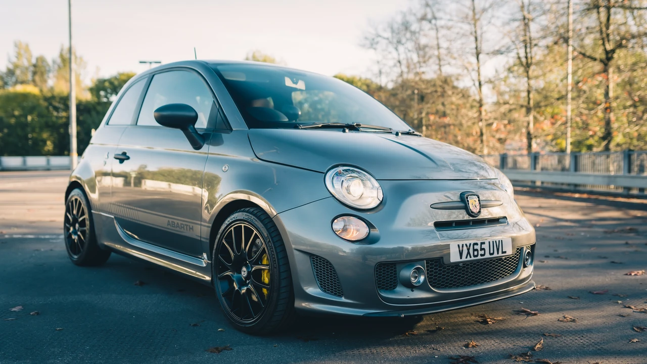 2015 Fiat Abarth 500 - Image 16 of 31