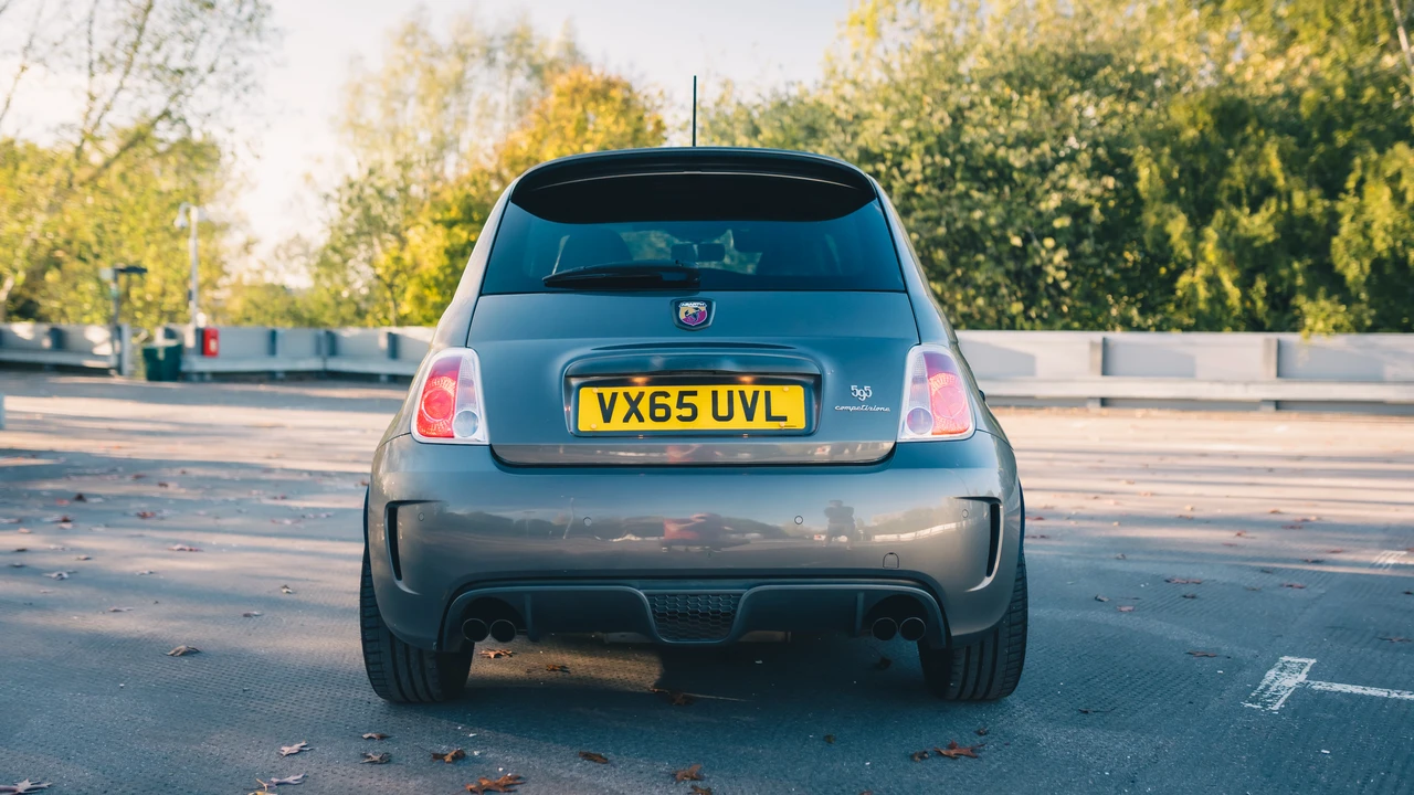 2015 Fiat Abarth 500 - Image 27 of 31