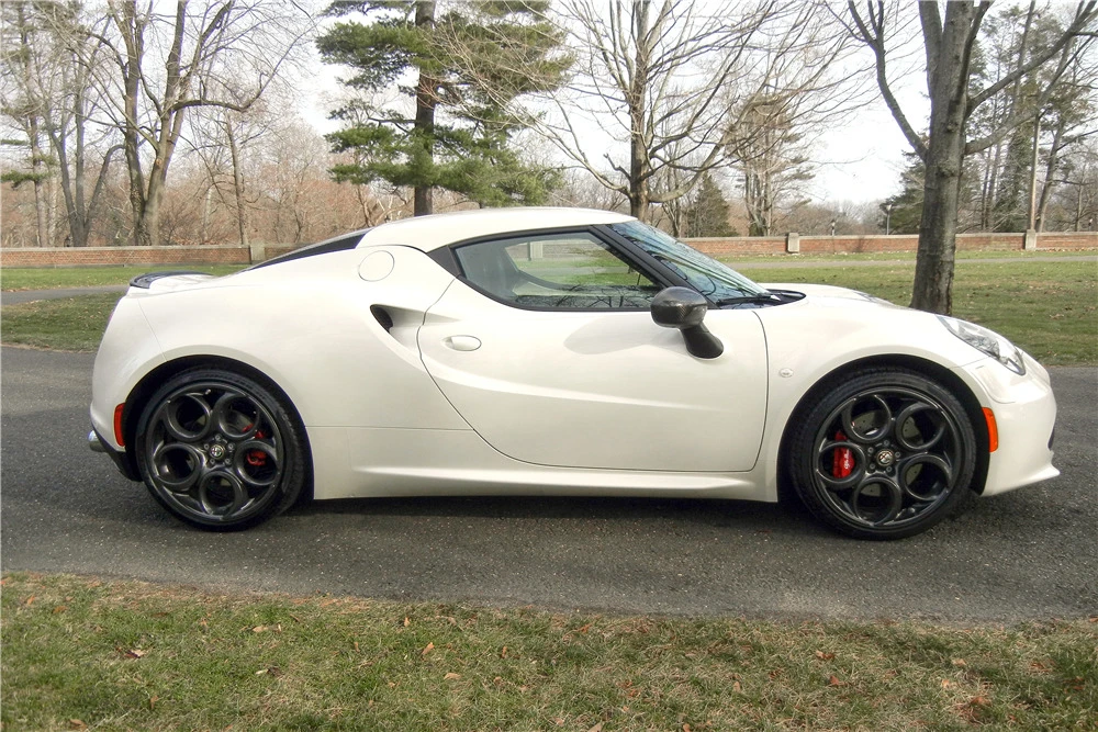 2015 Alfa Romeo 4C Coupe - Image 5 of 5