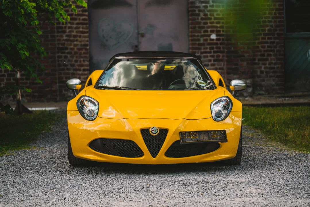 2015 Alfa Romeo 4C Spider - Image 11 of 31
