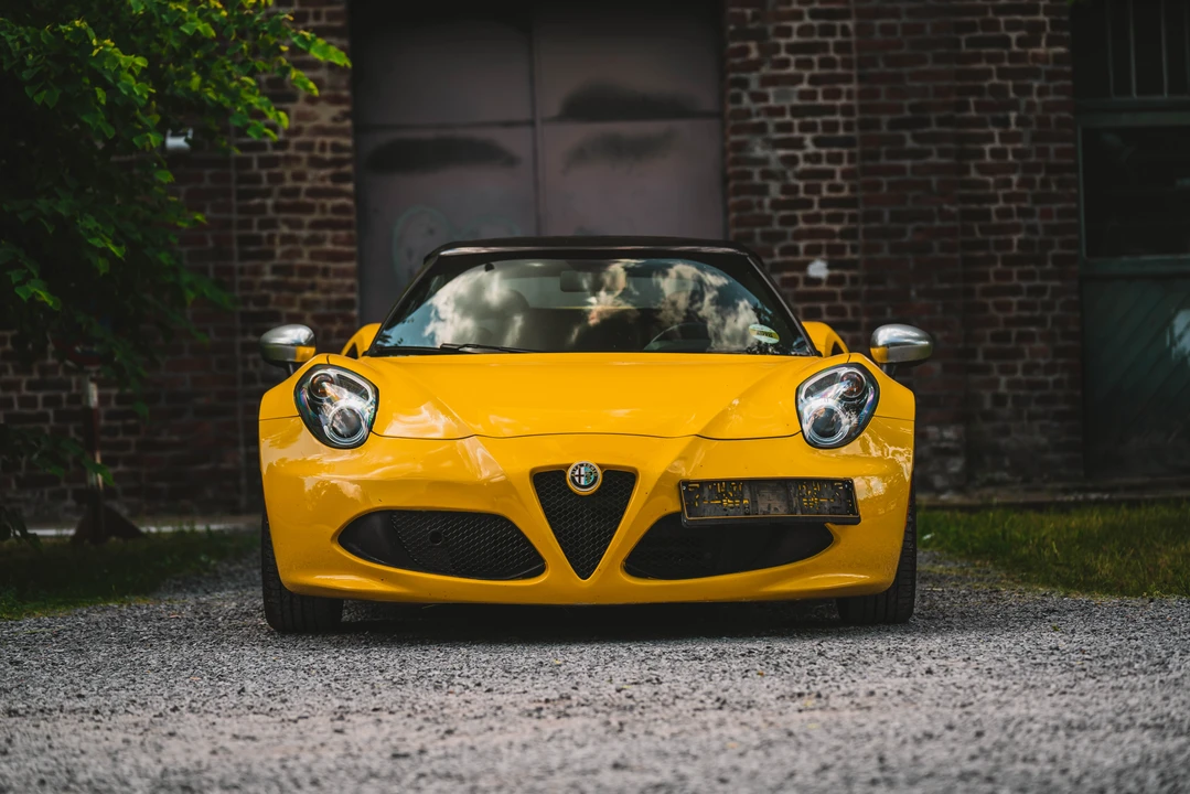 2015 Alfa Romeo 4C Spider - Image 3 of 31