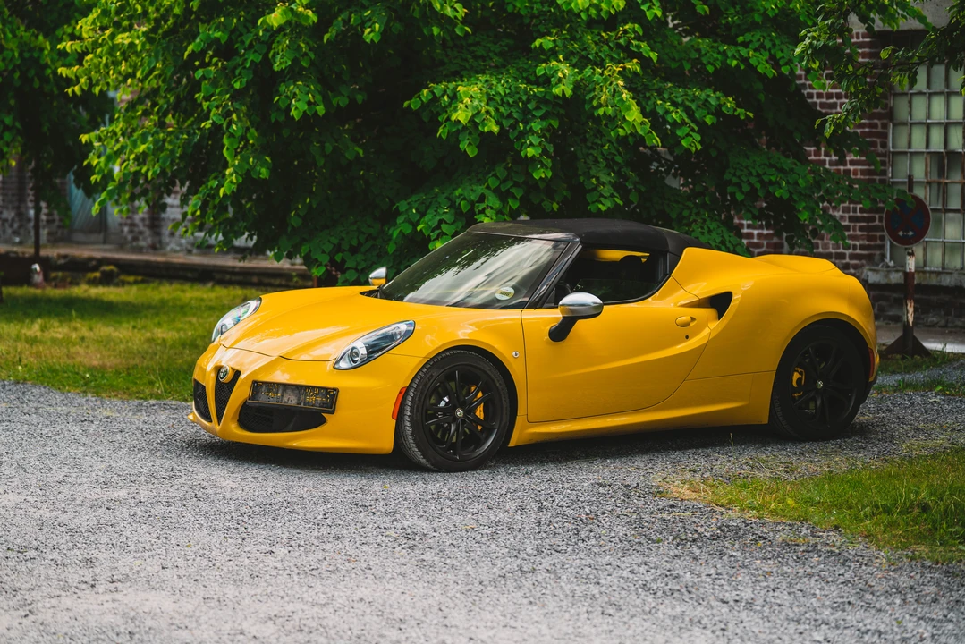 2015 Alfa Romeo 4C Spider - Image 18 of 31