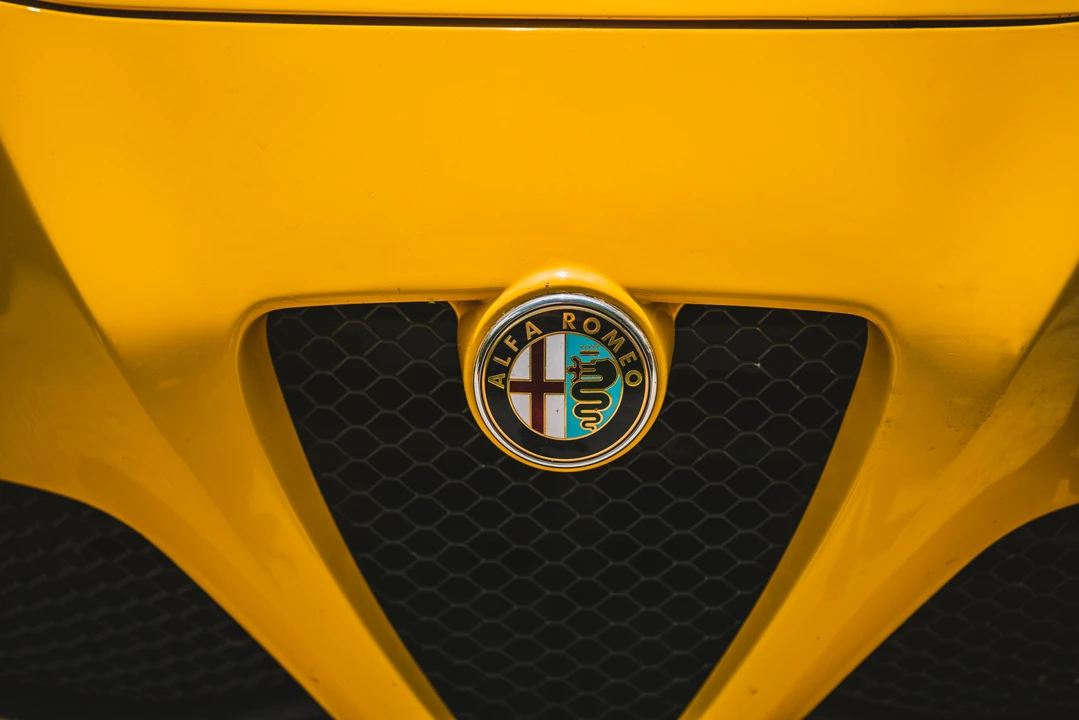 2015 Alfa Romeo 4C Spider - Image 24 of 31