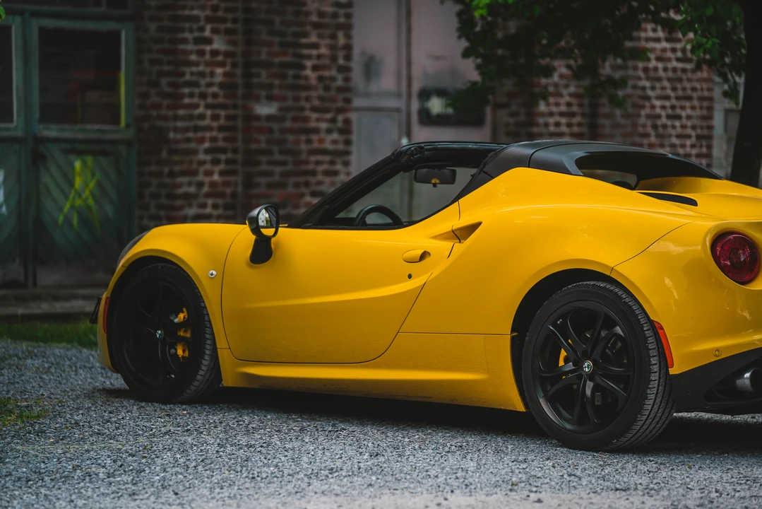 2015 Alfa Romeo 4C Spider - Image 29 of 31
