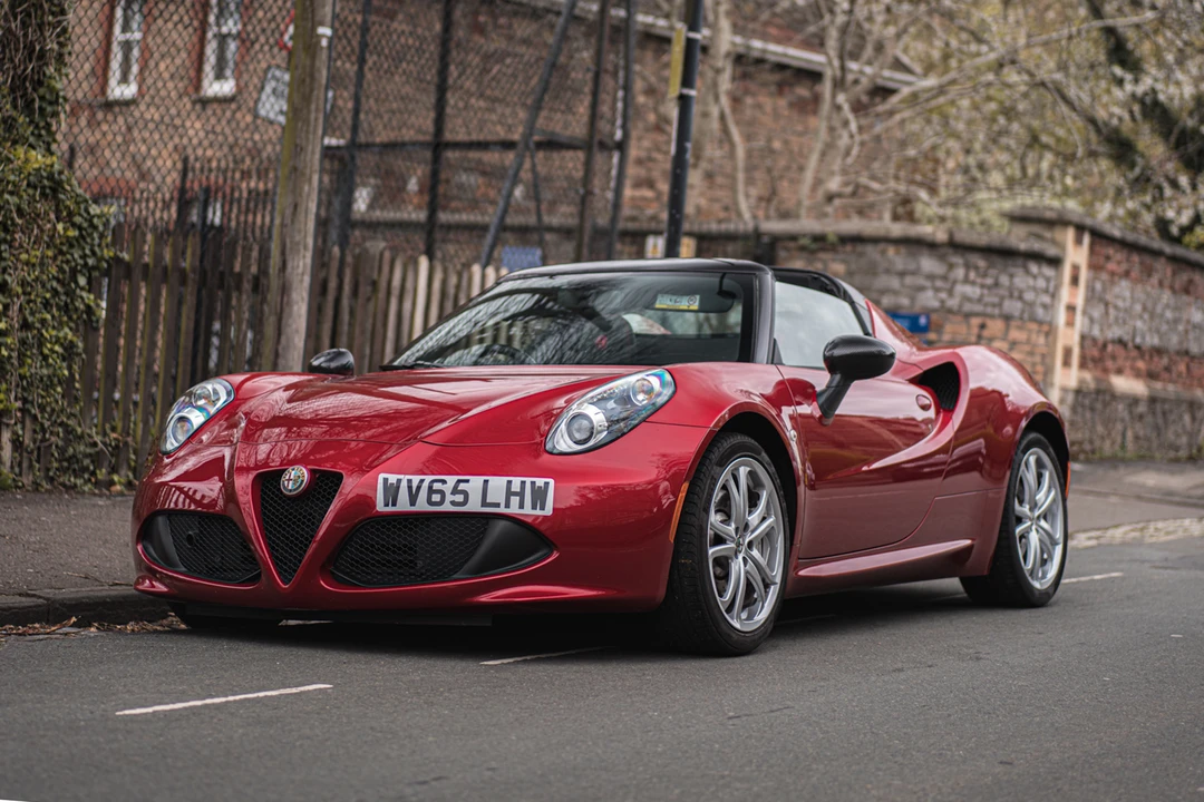 2015 Alfa Romeo 4C Spider - Image 2 of 31