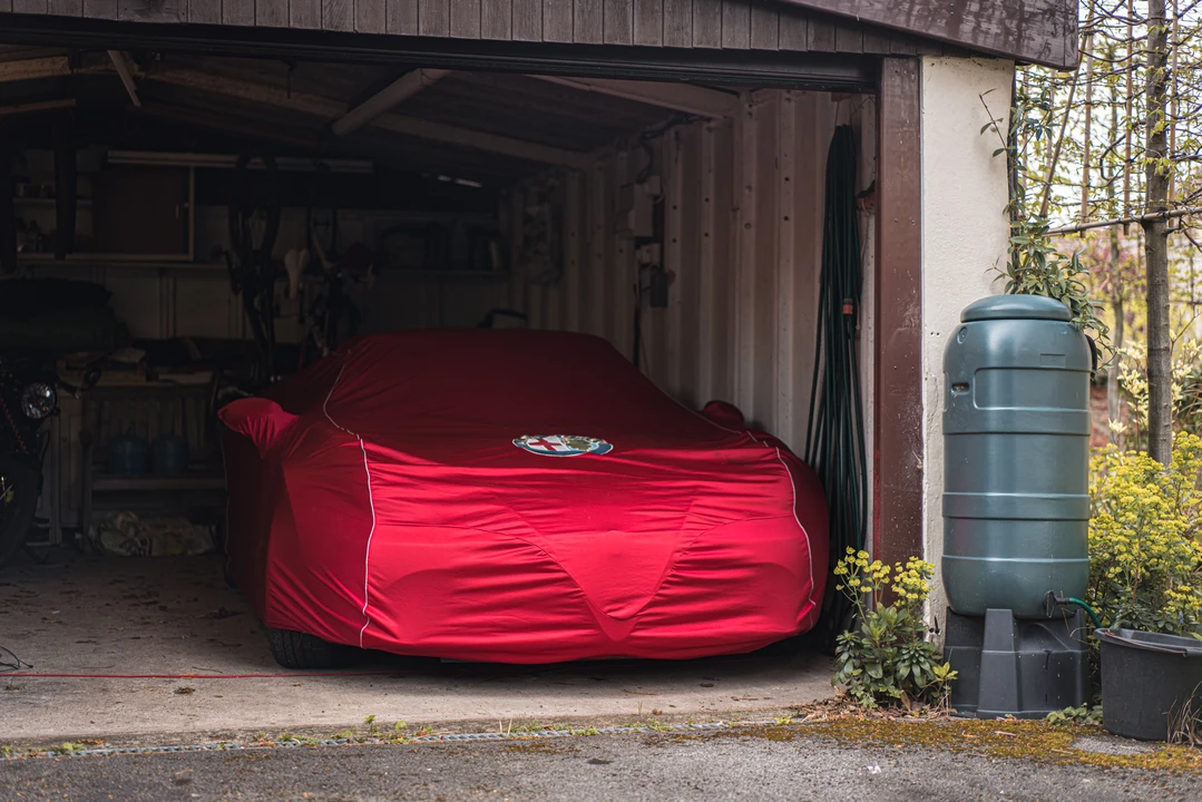 2015 Alfa Romeo 4C Spider - Image 18 of 31