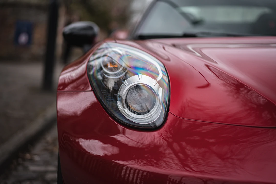 2015 Alfa Romeo 4C Spider - Image 28 of 31