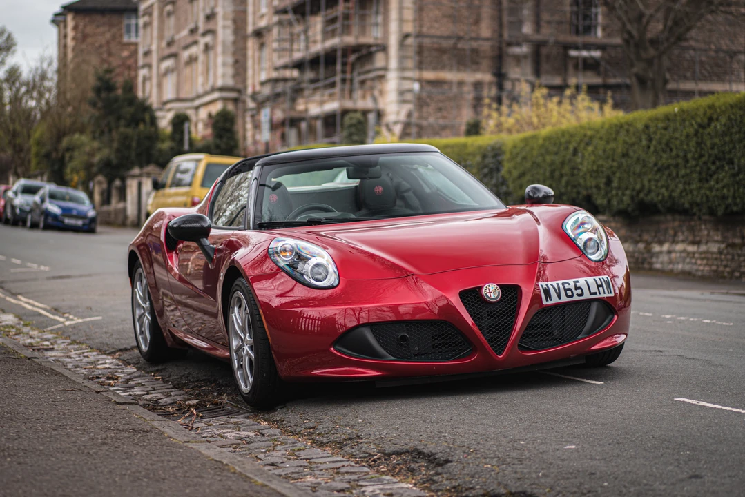 2015 Alfa Romeo 4C Spider - Image 13 of 31