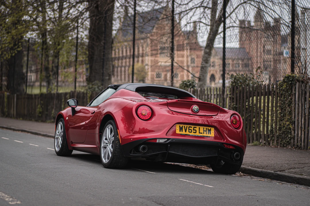 2015 Alfa Romeo 4C Spider - Image 14 of 31