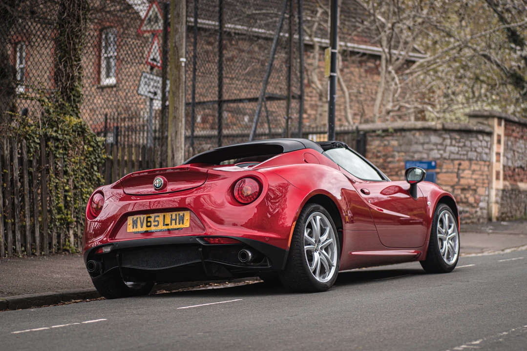 2015 Alfa Romeo 4C Spider - Image 6 of 31
