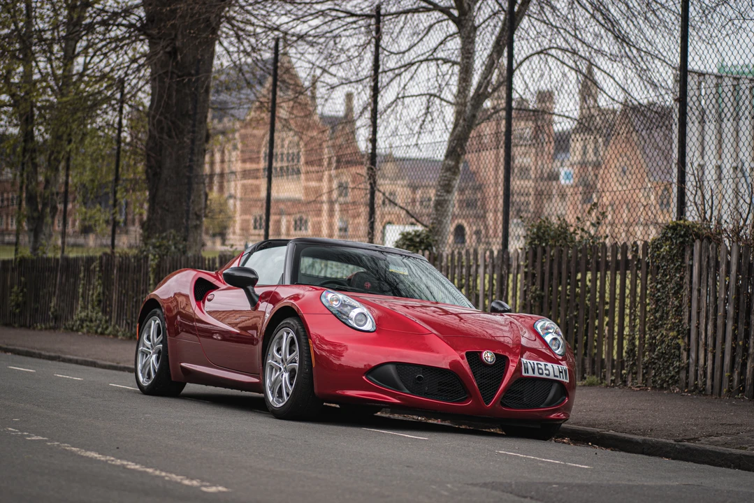 2015 Alfa Romeo 4C Spider - Image 4 of 31
