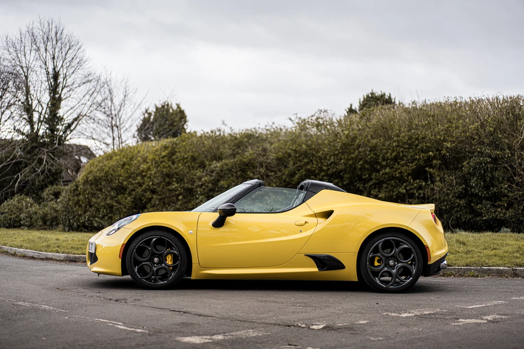 2015 Alfa Romeo 4C Spider - Image 8 of 31