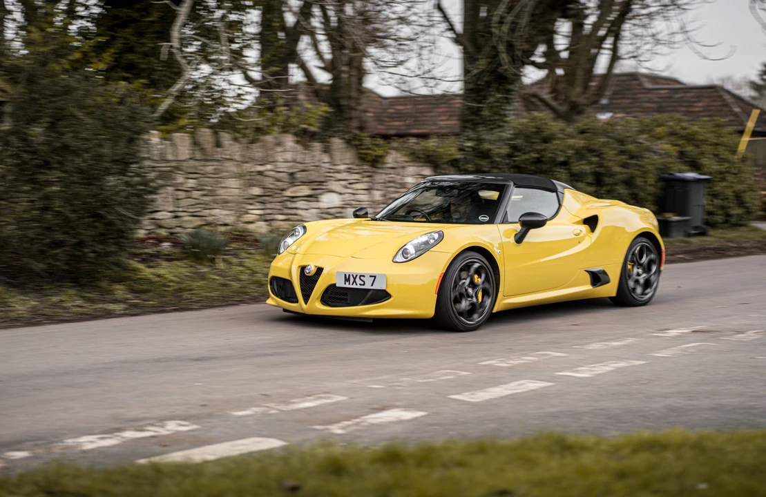2015 Alfa Romeo 4C Spider - Image 15 of 31
